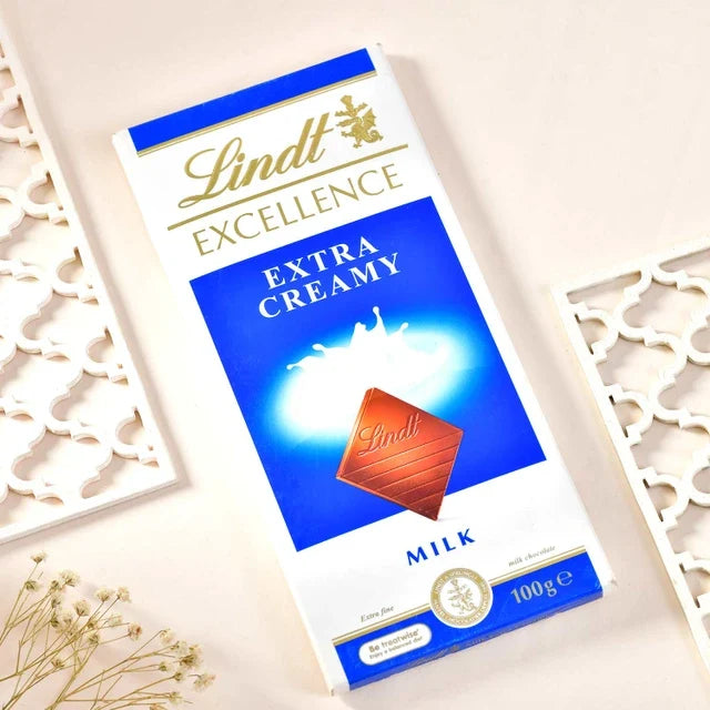Rudraksha Heritage Rakhi Trio With Lindt Chocolate Bar